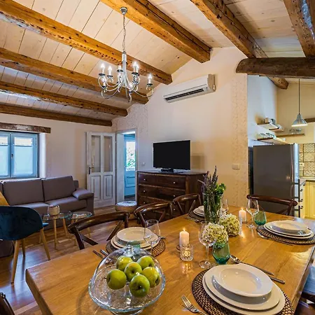 Holiday home House 1852 Grandici