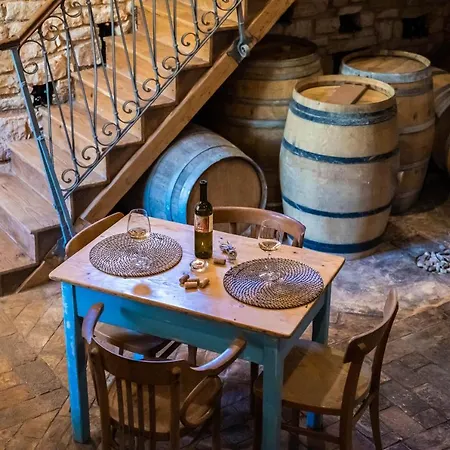 House 1852 * Grandici