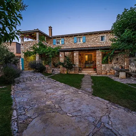 House 1852 Holiday home Grandici